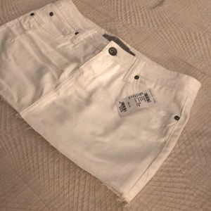 New!!! Charlotte Russe -Refuge White Distressed Denim Flirty Skirt 🌼🌼🌼Size 11
